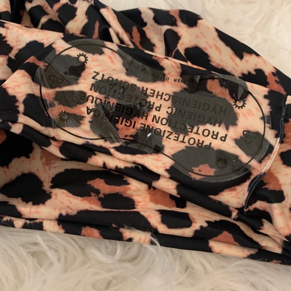 Leopard swimsuit - Picture 3 of 3